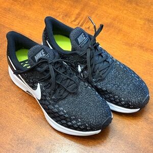Nike Air Zoom Pegasus 35 Women’s Running Shoes Size 6